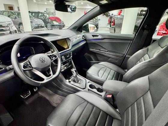 VOLKSWAGEN TAOS 1.4 250 TSI TOTAL FLEX HIGHLINE AUTOMÁTICO